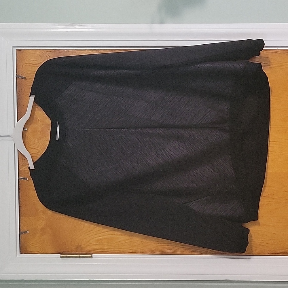 Black Pullover